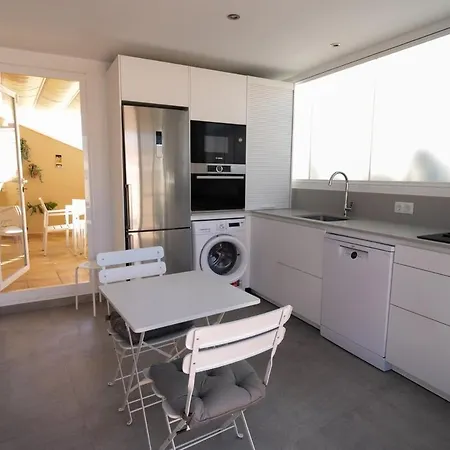 Luminoso Y Centrico Atico A Pie De Playa Apartmán *